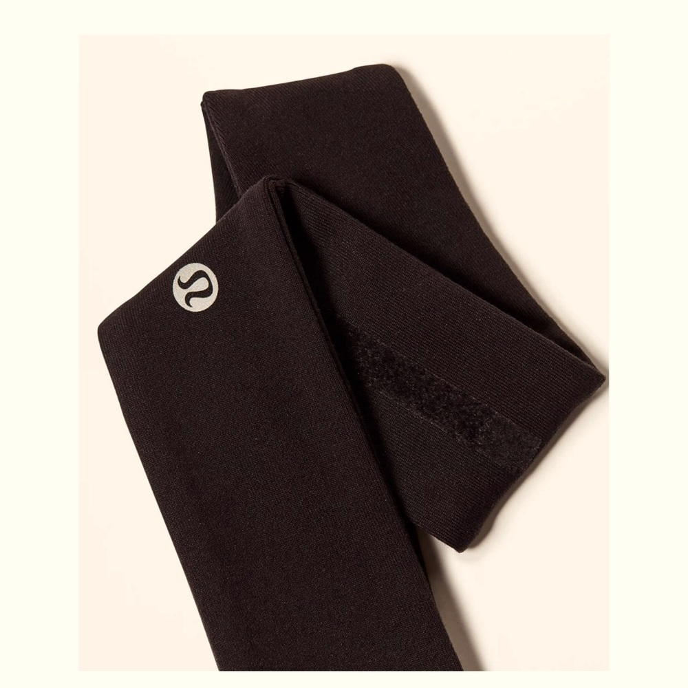 Lululemon Fly Away tamer Headband II